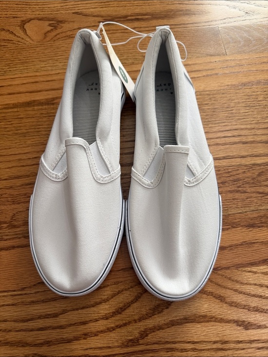 a new day Shoes - NWT A NEW DAY Slip-On Canvas Sneakers in White SIZE 9